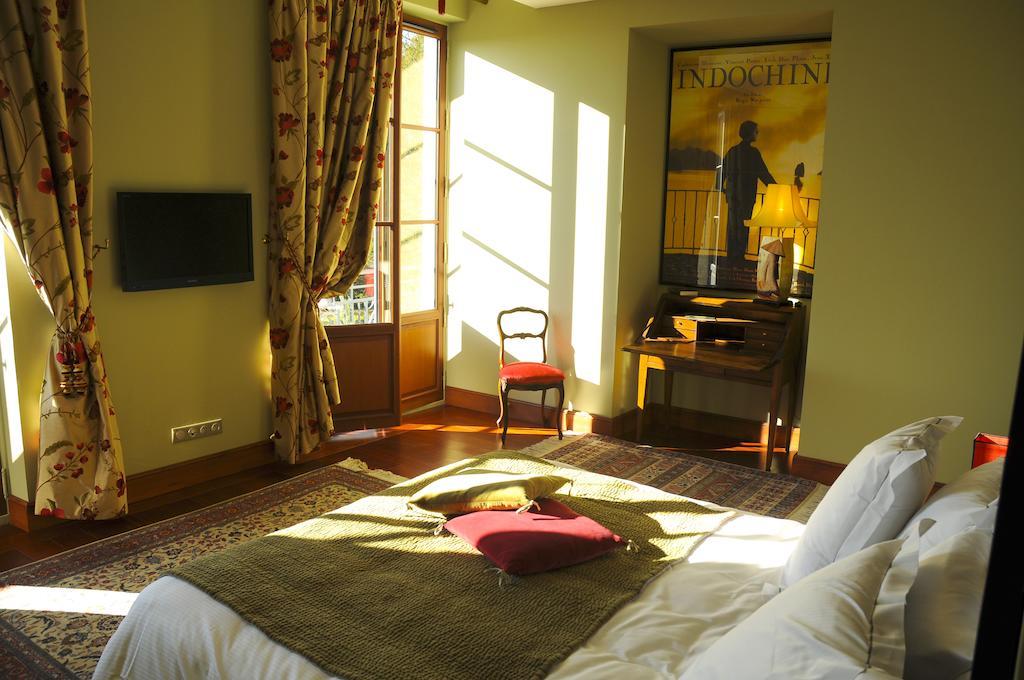 Castel Peyssard Bed & Breakfast Périgueux Dış mekan fotoğraf