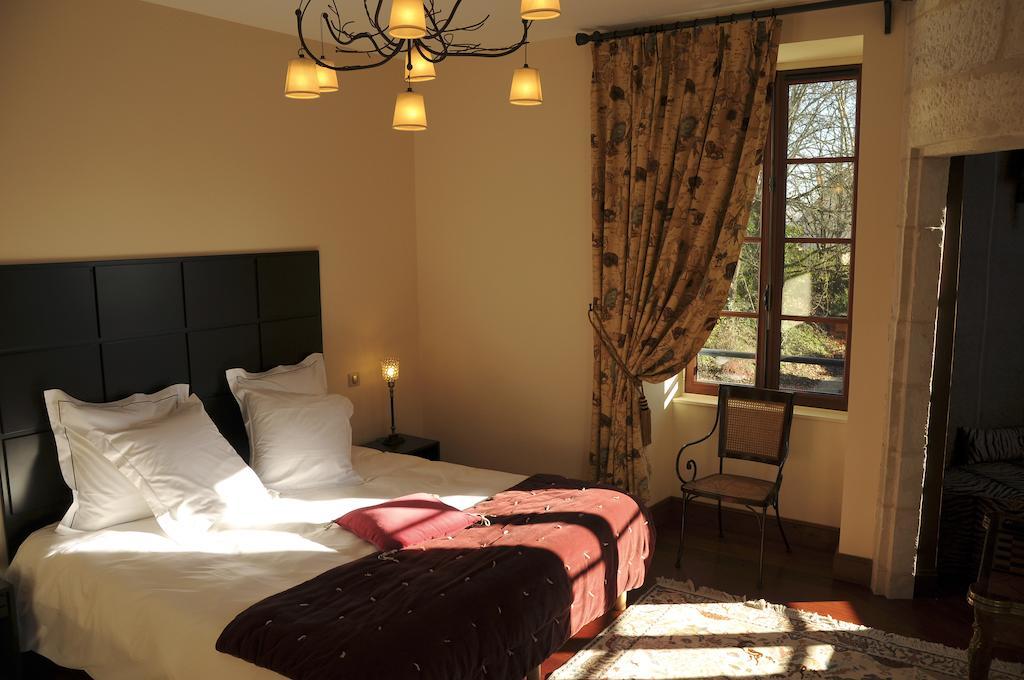 Castel Peyssard Bed & Breakfast Périgueux Oda fotoğraf